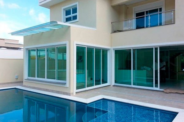 Porta e janelas em vidro - FT Vidraçaria