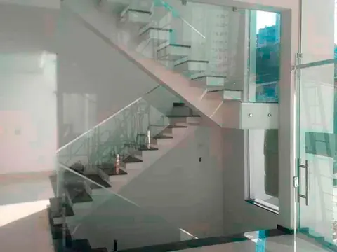 Projeto real em vidro executado pela FT Vidraçaria